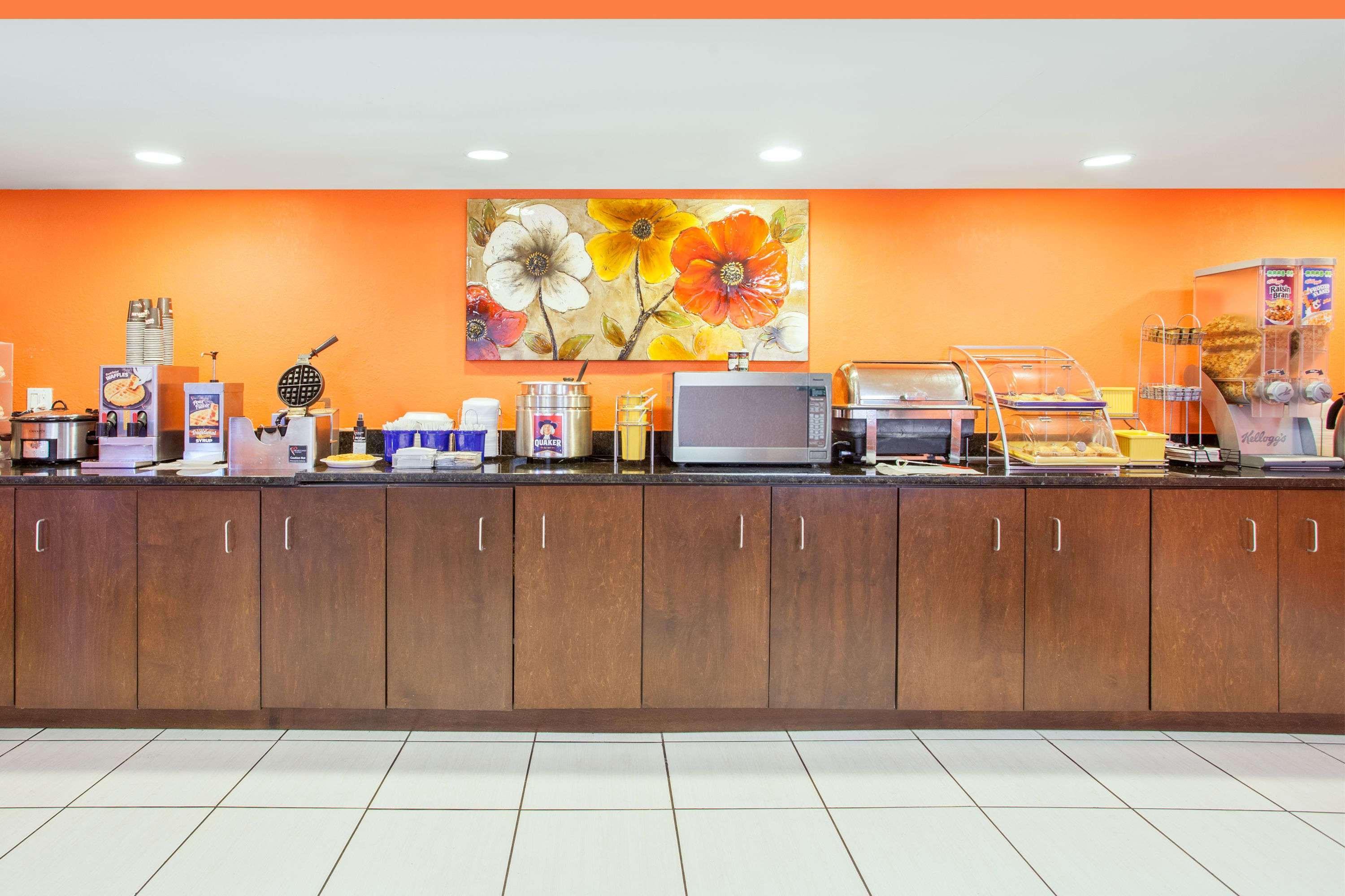 Days By Wyndham Brooksville
