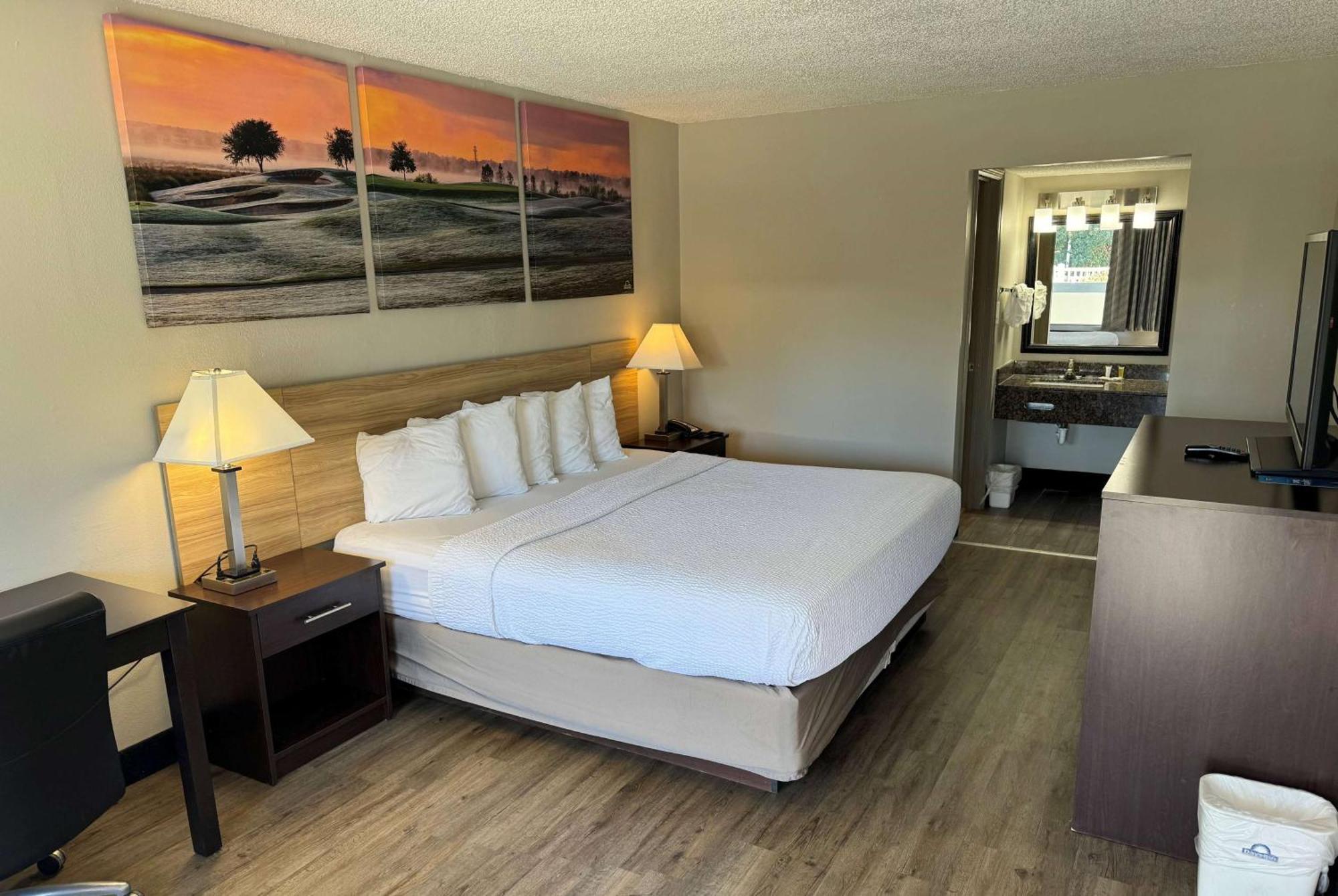 Days By Wyndham Brooksville