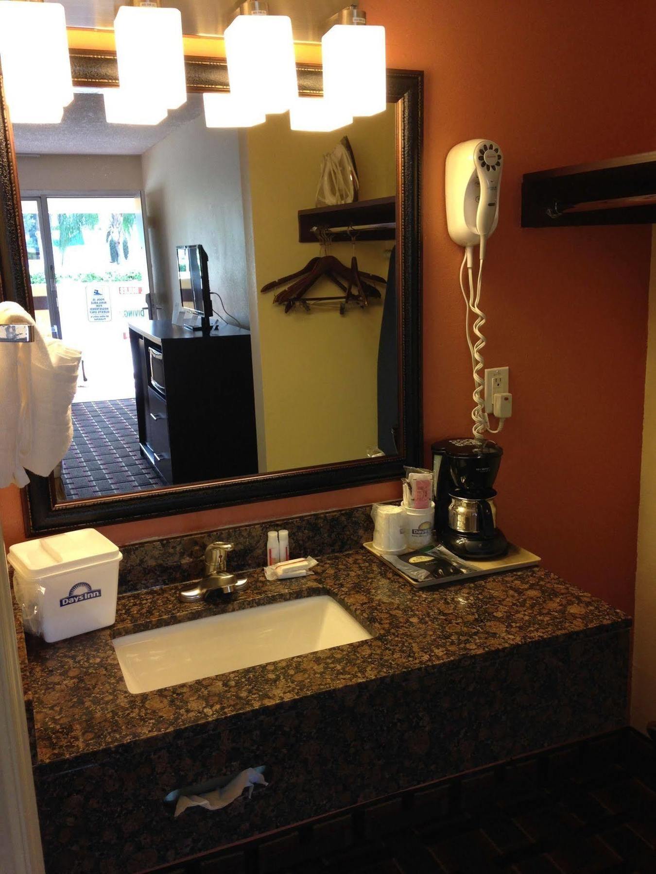 Days By Wyndham Motel 2*